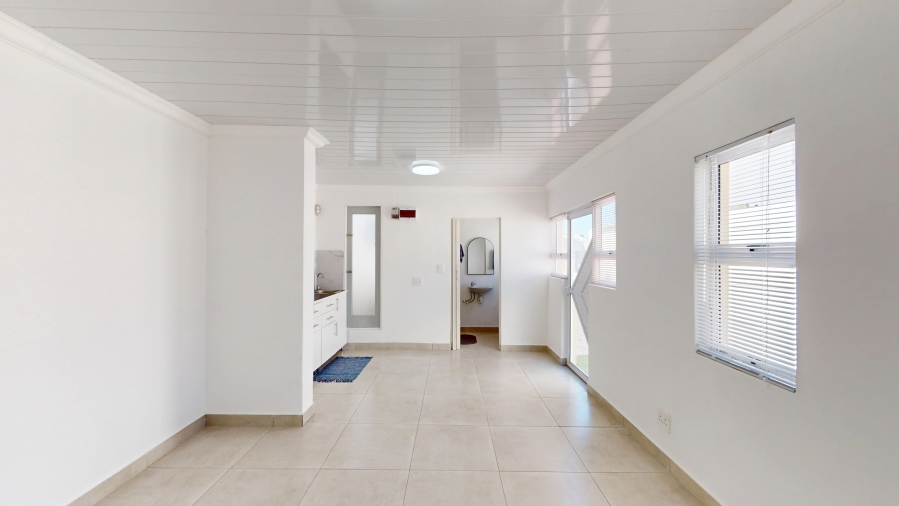 3 Bedroom Property for Sale in Harmony Village Western Cape